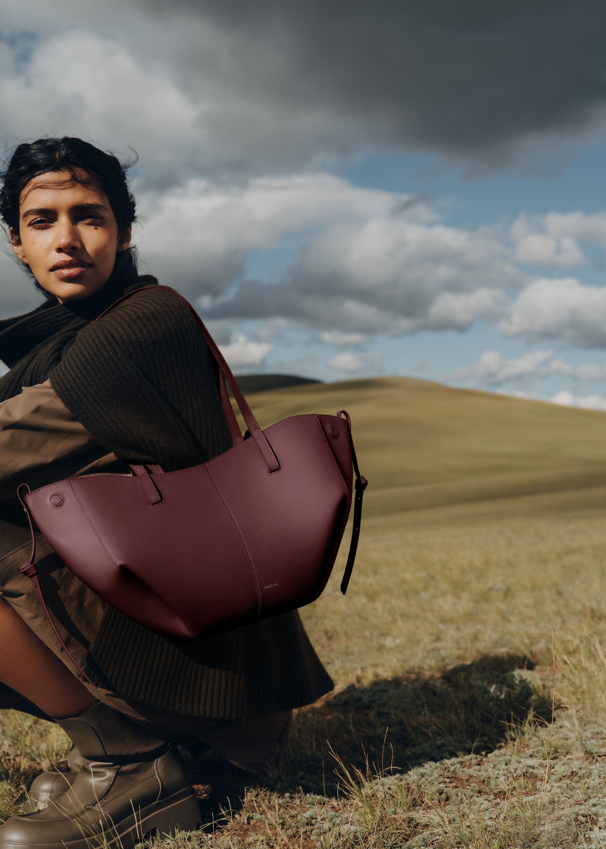 ÉLOISE Tote – Mini | Svart Körsbär