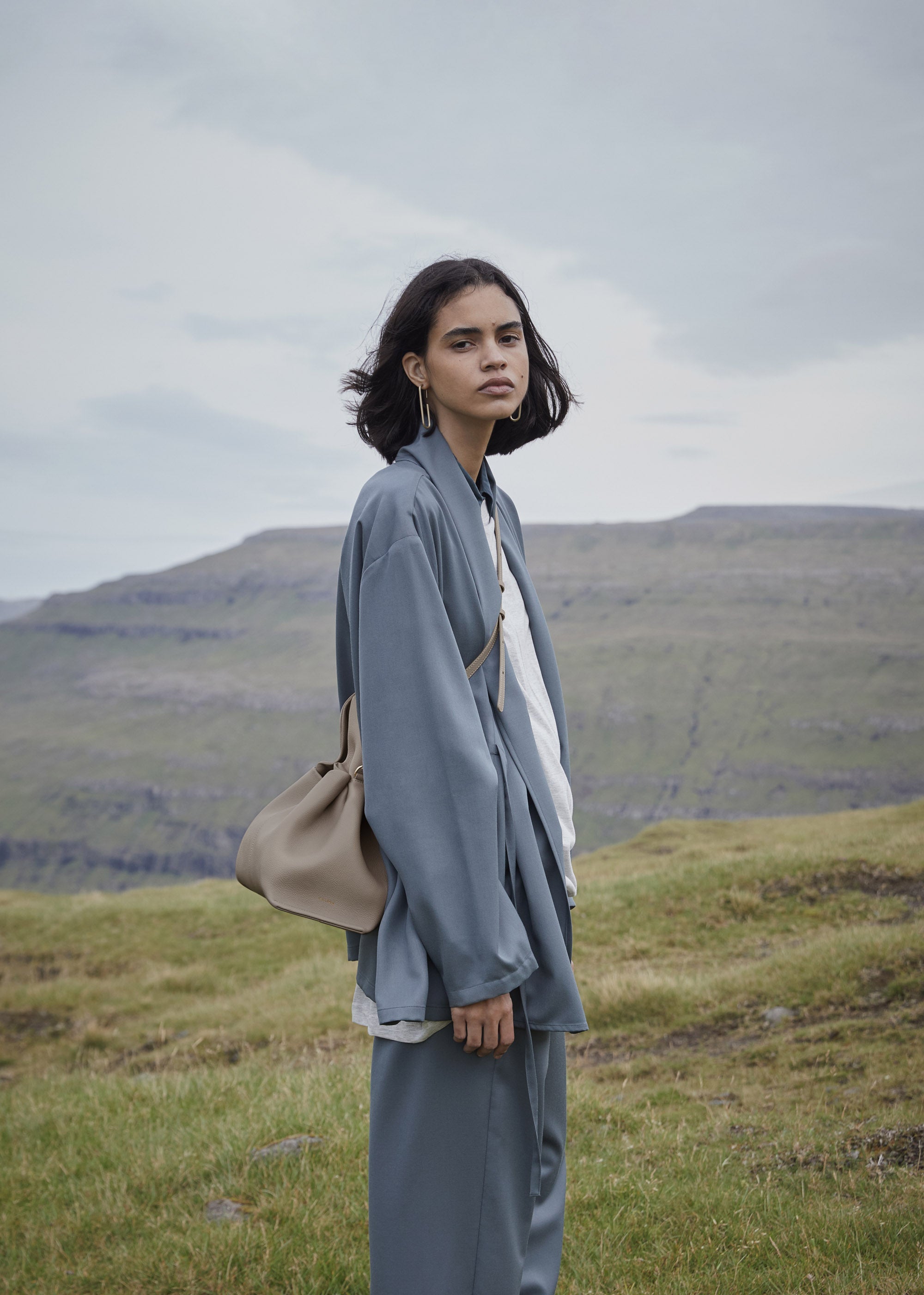 ALMA Tote – Stor | Taupe