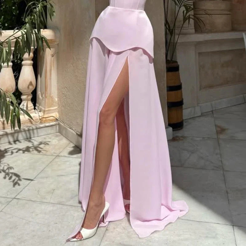 Barbara | Off-Shoulder Peplum Klänning med Hög Slits för Bröllopsgäst