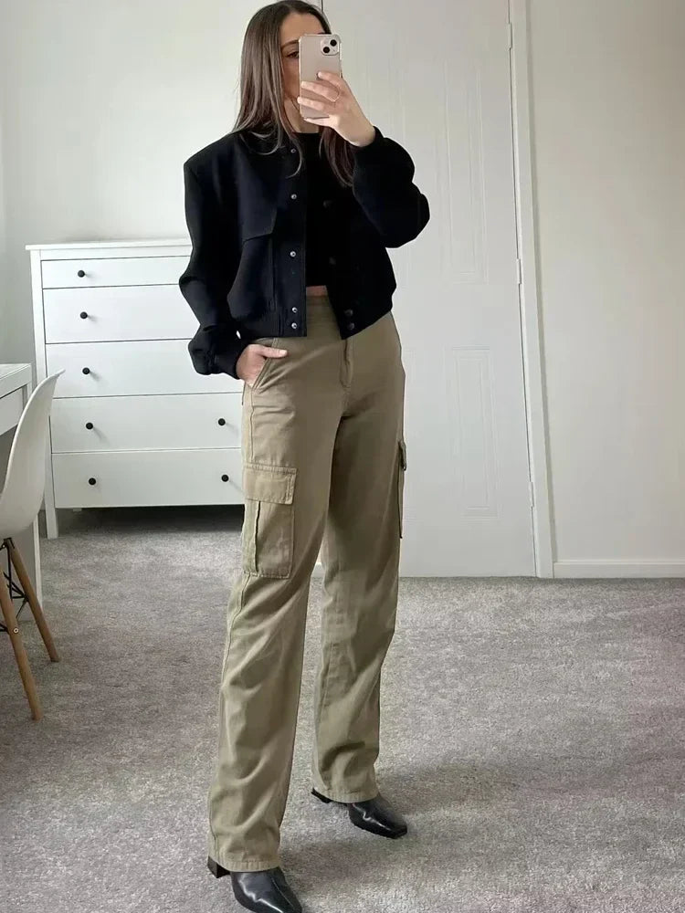 Johanne | Kvinno Kort Casual Jacka med Framfickor