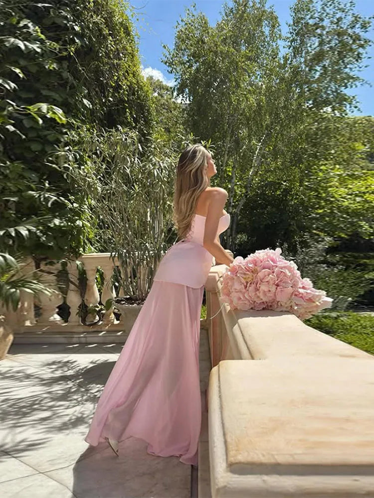 Barbara | Off-Shoulder Peplum Klänning med Hög Slits för Bröllopsgäst