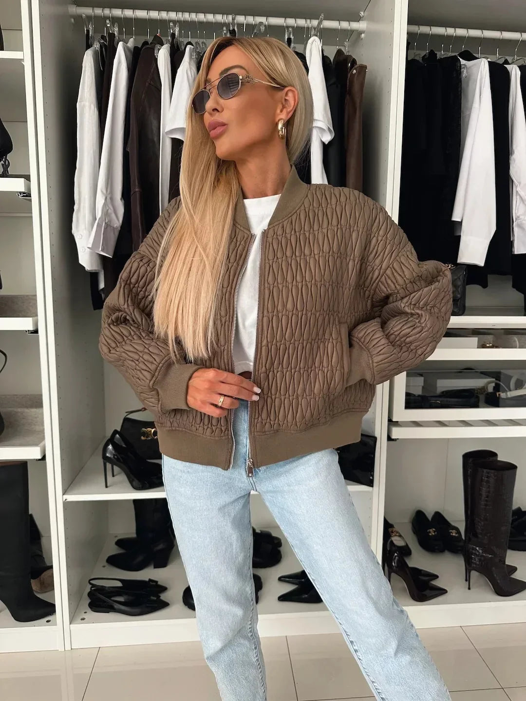 Inger | Kvinnors Trendiga Kort Cream Casual Jacka