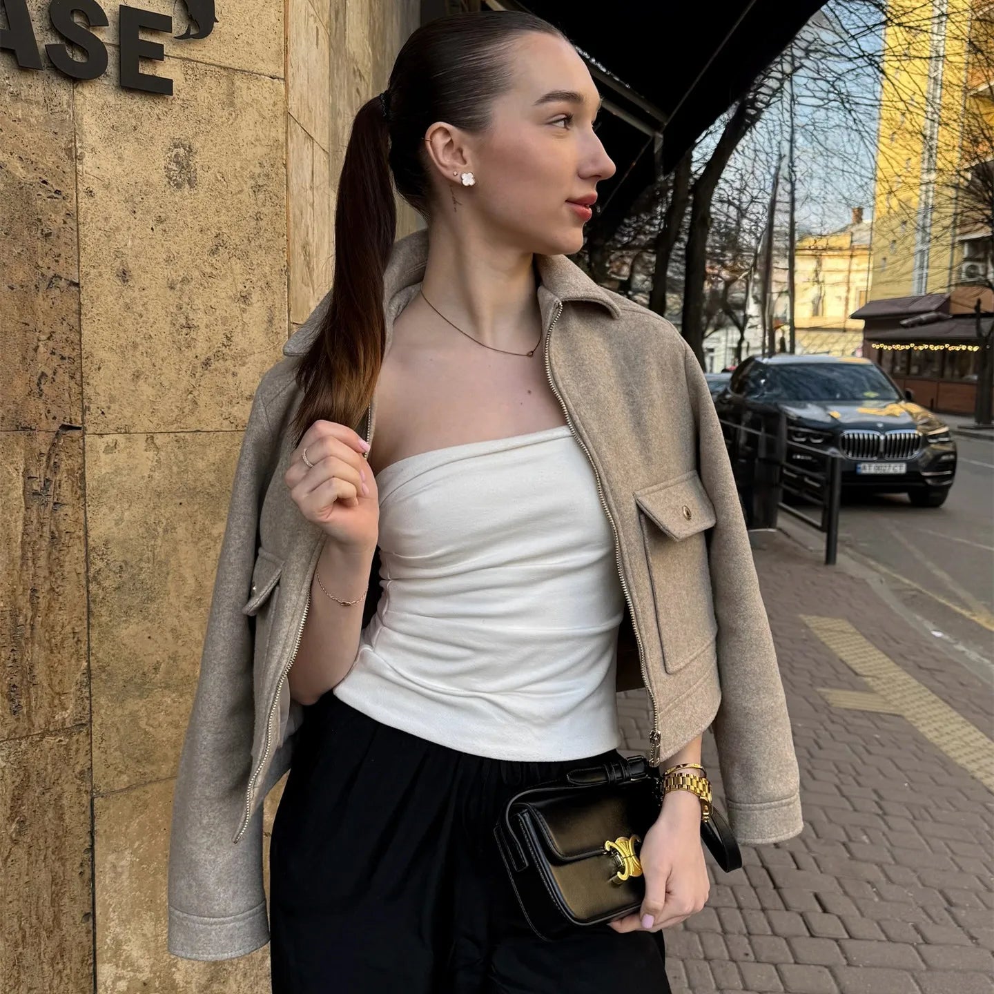 Josefine | Kvinno Kort Casual Jacka med Dragkedja