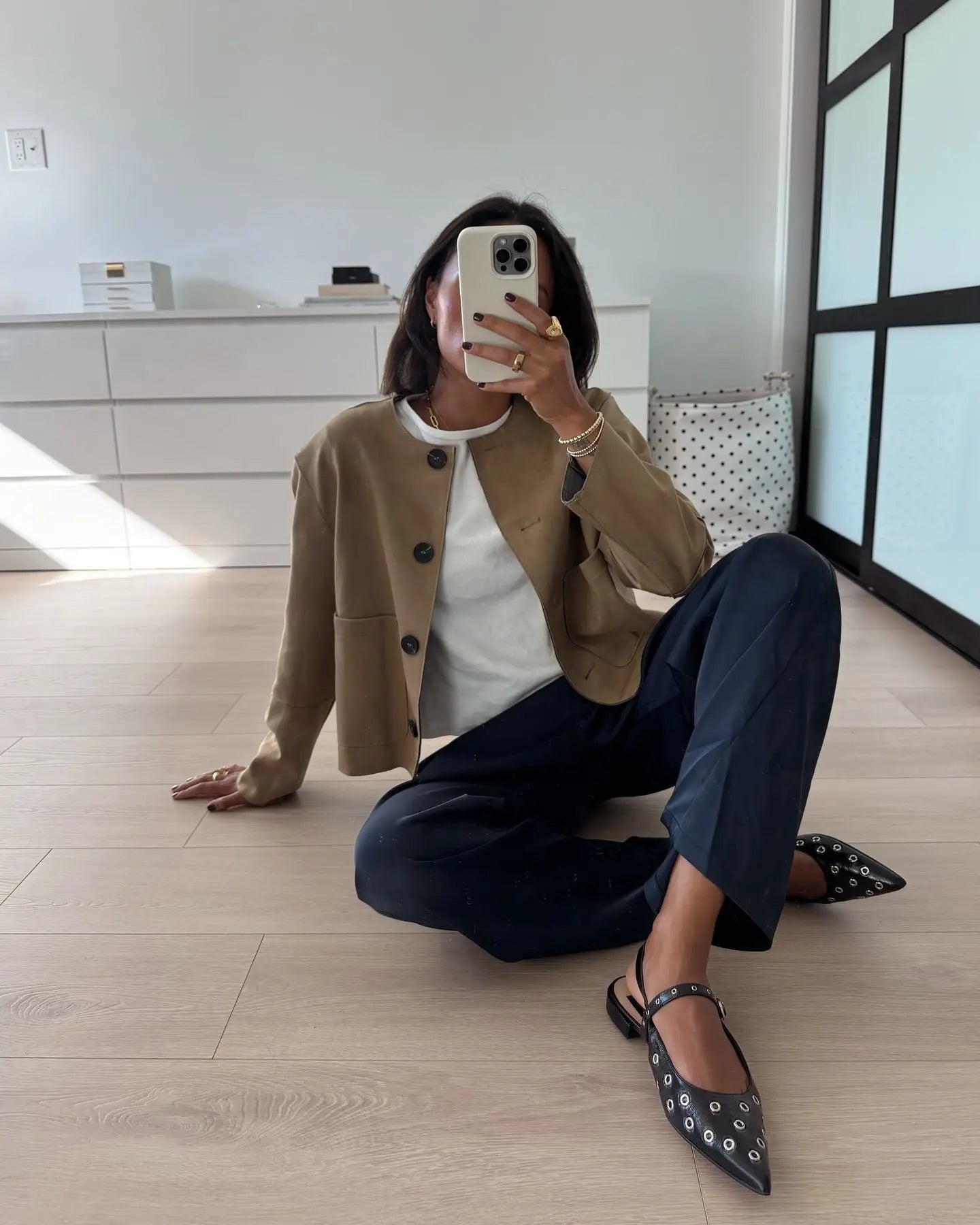 Kirsten | Dam Rundhalsjacka med Främre Knappar