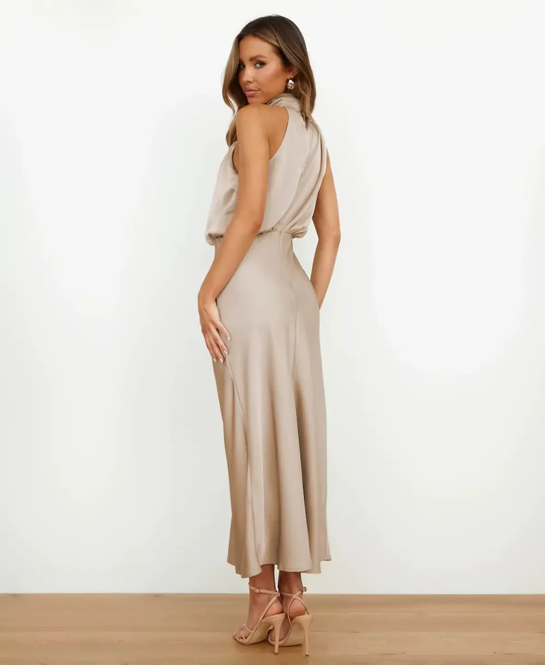 Thora | Dam Satin Halter-Stil Formell Midi-Klänning